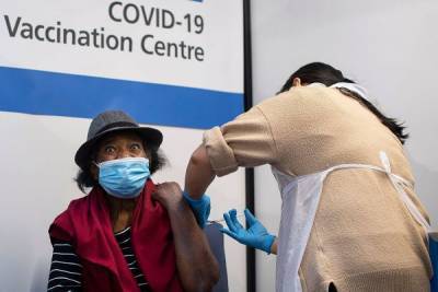Британский премьер призвал население сделать третью прививку от Covid-19 - eadaily.com - Англия