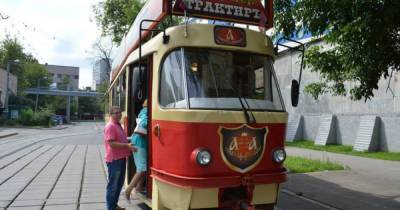Трамвай-трактир «Аннушка» выставили на продажу за миллион рублей - moslenta.ru