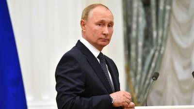 Владимир Путин - Путин поручил регионам запретить ночные развлекательные мероприятия - vm.ru - Россия
