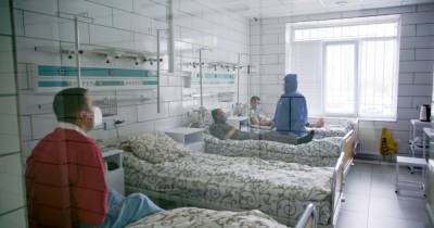 В ОРДЛО две трети больниц заполнены больными COVID-19 - dsnews.ua - Донецк - Луганск