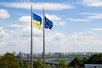 Украина получила миллионы от Евросоюза - lenta.ru - Украина - Евросоюз
