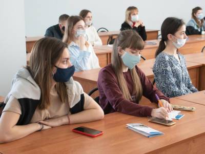 В одном из районов Адыгеи решили пускать в школы только тех детей, чьи родственники привиты от коронавируса - rosbalt.ru - республика Адыгея