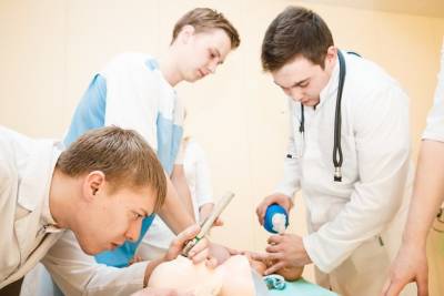 Студентов-медиков вновь привлекают для работы с больными коронавирусом в Забайкалье - chita.ru