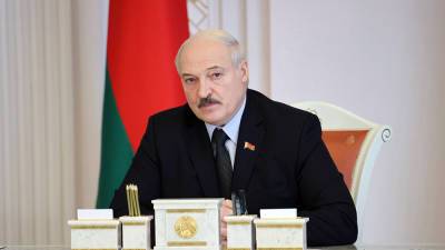 Александр Лукашенко - Лукашенко объяснил, как правильно носить маски во время пандемии - tvc.ru - Белоруссия - Минск