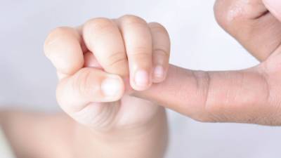 Кормящие мамы получили первые прививки от коронавируса в России - inforeactor.ru - Россия