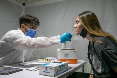 Число новых случаев коронавируса в Израиле продолжает уменьшаться - news.israelinfo.co.il - Израиль - Иерусалим