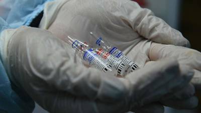 Одобрено одновременное введение «Спутника лайт» и вакцины от гриппа - iz.ru - Россия - Израиль