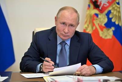 Владимир Путин - Путин заявил о стремлении России обеспечить взаимное признание вакцин - lenta.ru - Россия
