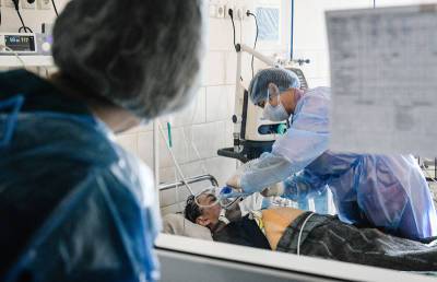 Число жертв коронавируса в мире превысило 5 миллионов - tvc.ru - Париж