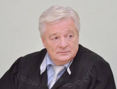 Рубен Маркарьян - Валерий Степанов - От COVID-19 скончался судья из программы «Суд присяжных» - gazeta.a42.ru - Москва