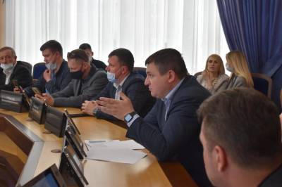 Начальник управления строительства мэрии Новосибирска Теленчинов ушел в отставку - runews24.ru - Новосибирск