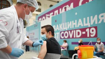 Борис Чурадзе - Врач рассказал об особенностях цикла вакцинации - russian.rt.com