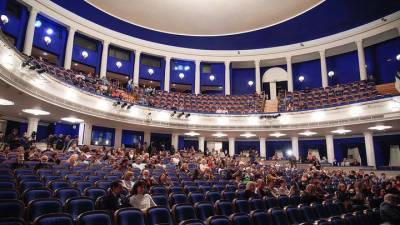 Театр на Перовской открыл 35-й сезон - vm.ru - Москва