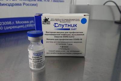 Дмитрий Лисовец - В Петербург прибыла новая партия вакцины «Спутник V» - abnews.ru - Санкт-Петербург