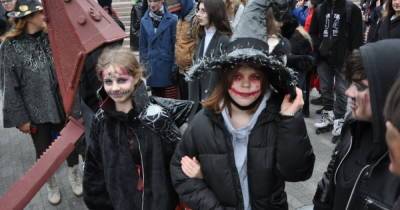 Хэллоуин по-киевски: в центре столицы прошел парад зомби (ФОТО, ВИДЕО) - dsnews.ua
