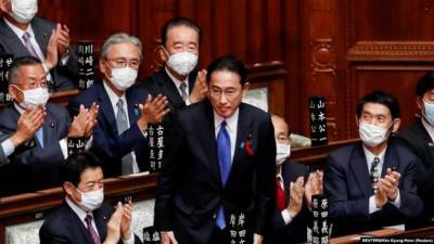Мотэги Тосимицу - Есихидэ Суги - Киси Нобуо - В Японии утвержден состав нового правительства с тремя женщинами-министрами - eadaily.com - Япония