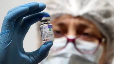 Дмитрий Песков - В Кремле призвали россиян активнее вакцинироваться от коронавируса - 5-tv.ru - Россия