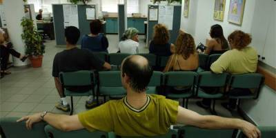 Безработица не падает, Либерман считает, что многие безработные работают по-черному - nep.co.il