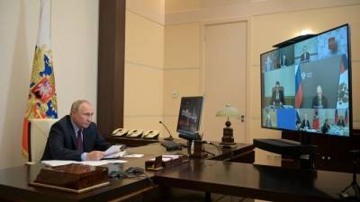 Владимир Путин - Путин потребовал срочно убрать из городов мусорные полигоны - 5-tv.ru
