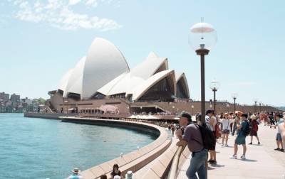 Скотт Моррисон - Австралия не будет принимать иностранных туристов до 2022 года - korrespondent.net - Украина - Австралия