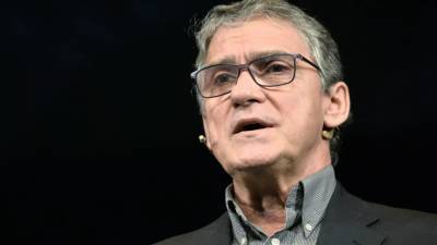 Валерий Гаркалин - Народного артиста России Гаркалина перевели в реанимацию с коронавирусом - russian.rt.com - Россия