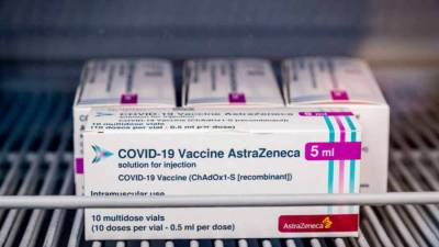 Франция «украла» 5 млн доз вакцины AstraZeneca, предназначенных для Великобритании - news-front.info - Франция - Англия - Голландия