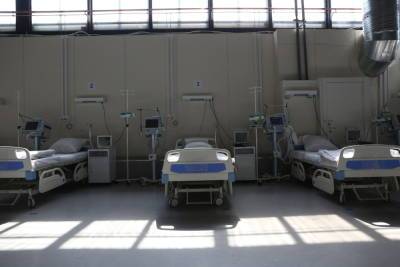 Почти 450 пациентов с COVID-19 госпитализировали в Петербурге за сутки - spb.mk.ru - Санкт-Петербург
