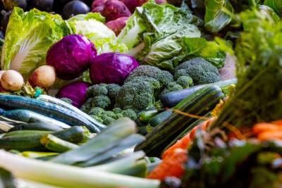 Петербуржцам рассказали о «витаминной защите» из фруктов и овощей - abnews.ru