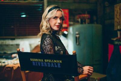 После закрытия сериала на Netflix Кирнан Шипка сыграет ведьму Сабрину Спеллман в шестом сезоне сериала «Ривердейл» на канале CW - itc.ua - Украина