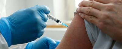 В Чувашии с 11 октября сотрудники сфер образования и торговли обязаны делать прививку от COVID-19 - runews24.ru - республика Чувашия
