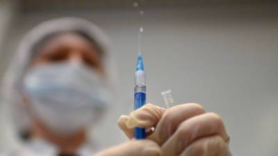 На Ямале вводят обязательную вакцинацию от COVID-19 для ряда групп населения - russian.rt.com