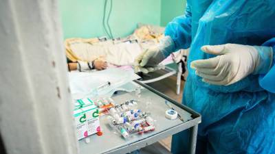 Виктор Ляшко - На Украине за сутки выявили более 15 тысяч случаев коронавируса - russian.rt.com - Украина