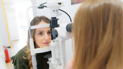 Офтальмолог Комарова объяснила негативное влияние COVID-19 на глаза - inforeactor.ru