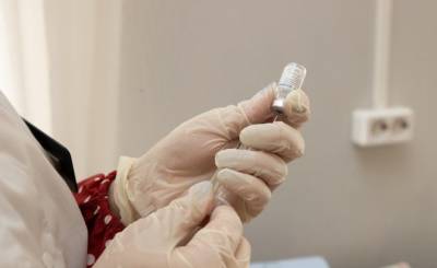 Больше 10 тысяч человек вчера вакцинировали от COVID-19 в Татарстане - realnoevremya.ru - Казань - республика Татарстан