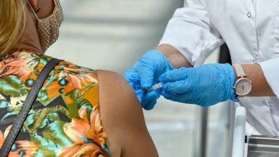 Италия бьет рекорды по количеству вакцинированных от COVID-19 - vm.ru - Италия