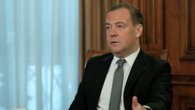 Медведев оценил трудности с вакцинацией в России - eadaily.com - Россия - Ссср