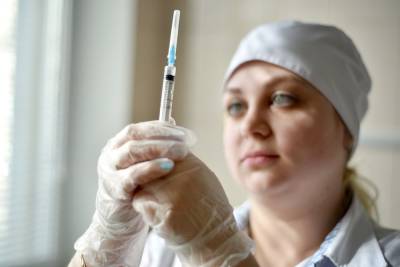 Медики назвали оптимальный срок вакцинации от COVID-19 для онкобольных - tvc.ru