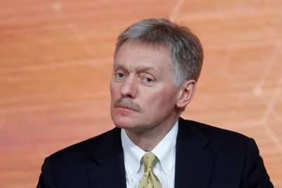 Владимир Путин - Дмитрий Песков - В Кремле выразили надежду на положительные результаты в вопросе признания вакцин - lenta.ru - Россия