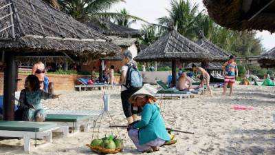 Вакцинированные иностранцы смогут посетить Вьетнам без карантина - runews24.ru - Вьетнам - Дананг