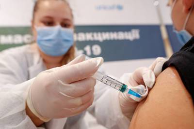 Доказано преимущество вакцин перед перенесенным COVID-19 - lenta.ru - Сша