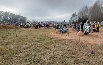 COVID-19: в Жодино на кладбищах могилы растут как грибы - charter97.org - Белоруссия