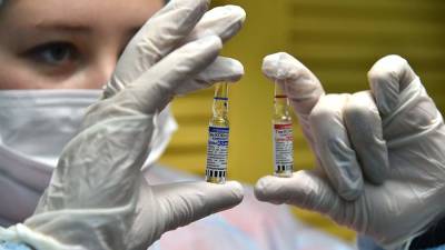 Анна Попова - Попова назвала число заболевших COVID-19 после полного курса вакцинации - iz.ru - Россия - Израиль
