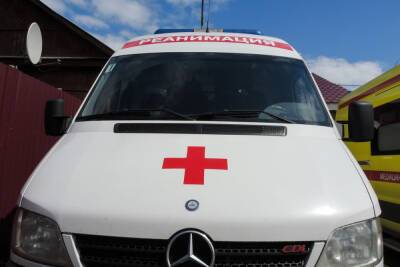 В Оренбурге пациентка ковидного госпиталя выпала из окна и погибла - mk.ru - Оренбург