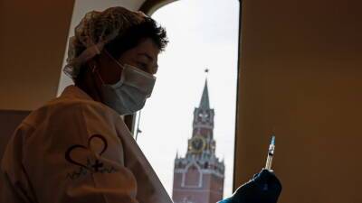 Директор НИИ Склифосовского объяснил важность вакцинации против COVID-19 - russian.rt.com