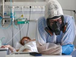 ВОЗ: Россия обошла США и заняла первое место по смертности от коронавируса в мире - newsland.com - Россия - Сша