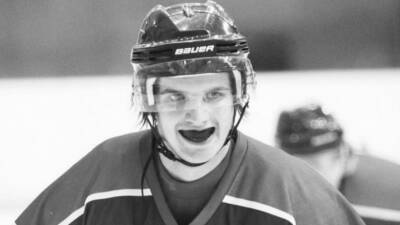 «Он всегда улыбался»: от последствий тяжёлой травмы скончался 21-летний хоккеист Болтов - russian.rt.com - Липецк
