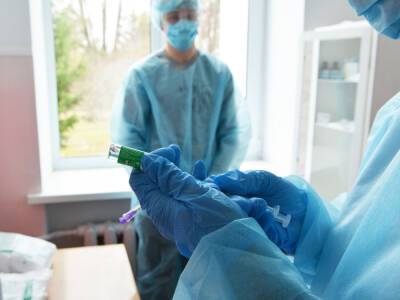 Число прививок от COVID-19, сделанных в Украине, достигло 20 млн - gordonua.com - Украина
