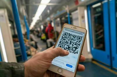 Предъявление QR-кодов в кафе и поездах хотят закрепить законодательно - pnp.ru