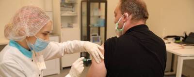 В Чувашии вакцинацию от COVID-19 пройдут 100% сотрудников спортивных учреждений - runews24.ru - Россия - республика Чувашия