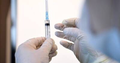 В Москве началась третья фаза тестирования вакцины от COVID-19 для подростков - moslenta.ru - Москва